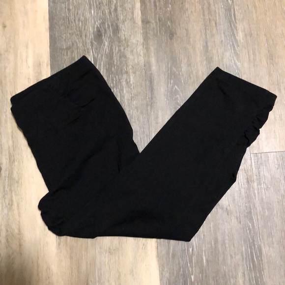 Calvin Klein Pants - Calvin Klein performance Capri leggings